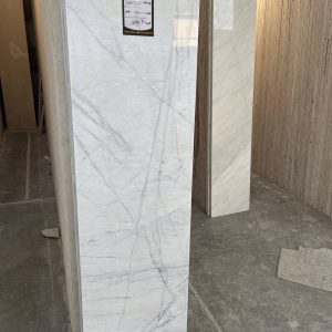 چینی الیگودرز سفید
